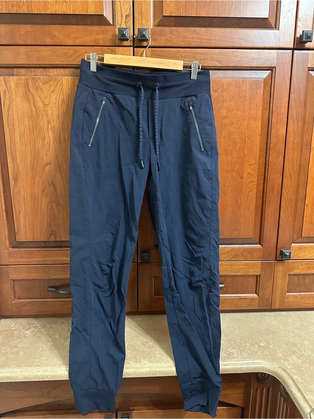 Athleta Men's Navy Blue Drawstring Joggers